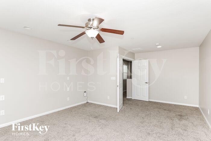 Building Photo - 2265 Sky Island Dr