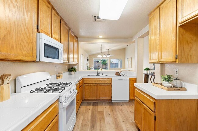 Building Photo - 4866 Alterra Way