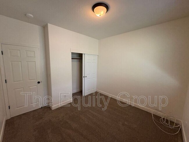 Building Photo - 3047 W Harold Ct