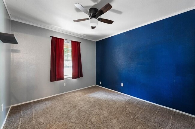 Building Photo - 111 Quail Hollow Dr