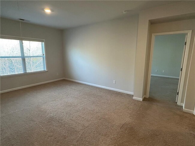 Building Photo - 1520 Kaden Ln