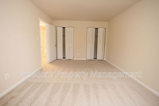 Building Photo - 10629 Provincial Dr