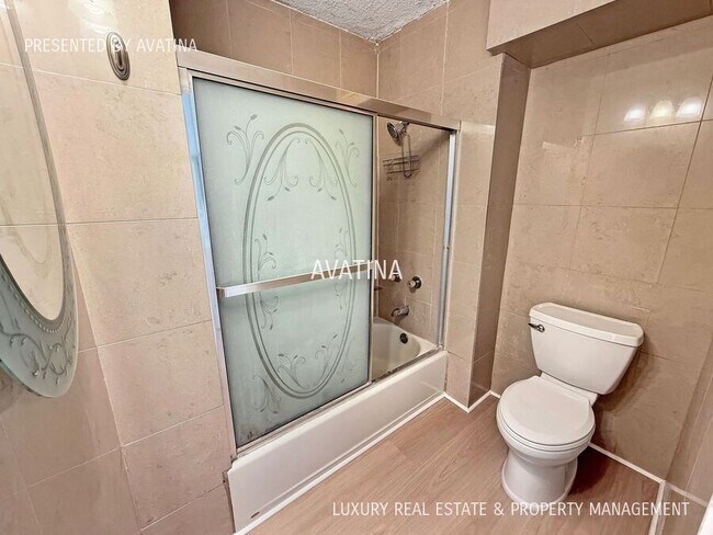 Building Photo - 225 Ka?iulani Ave