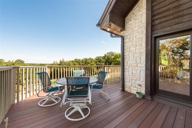 Building Photo - 3733 Oakwood Dr