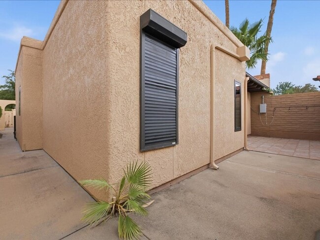 Building Photo - 10111 Spyglass