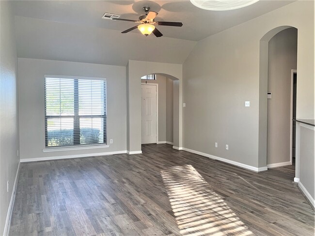 Building Photo - 807 Cobble Gate Dr