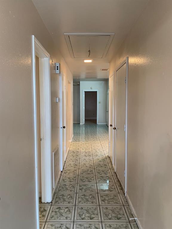 Building Photo - 7712 Windward Passage St