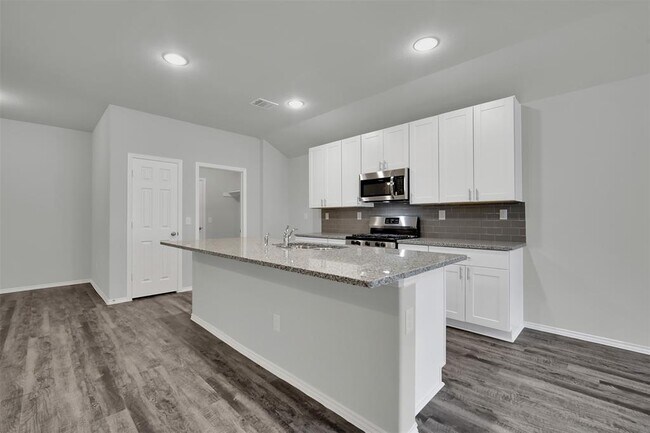 Building Photo - 8003 Dauntless Dr