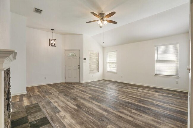 Building Photo - 335 Hidden Brook Ln