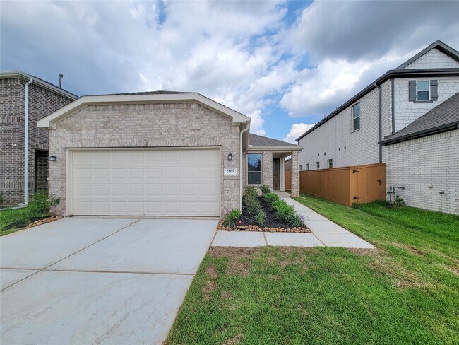 Primary Photo - 2809 Cordova Hl Dr