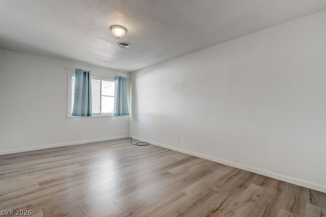 Building Photo - 1489 Santa Anita Dr