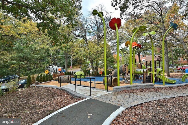 Building Photo - McLean Gardens, Washington, DC