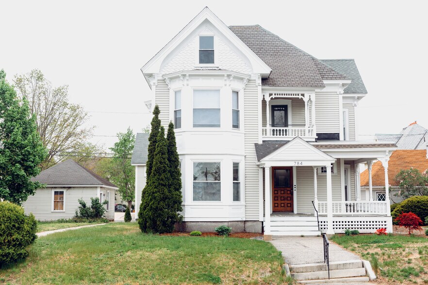 Building Photo - 784 Chestnut St