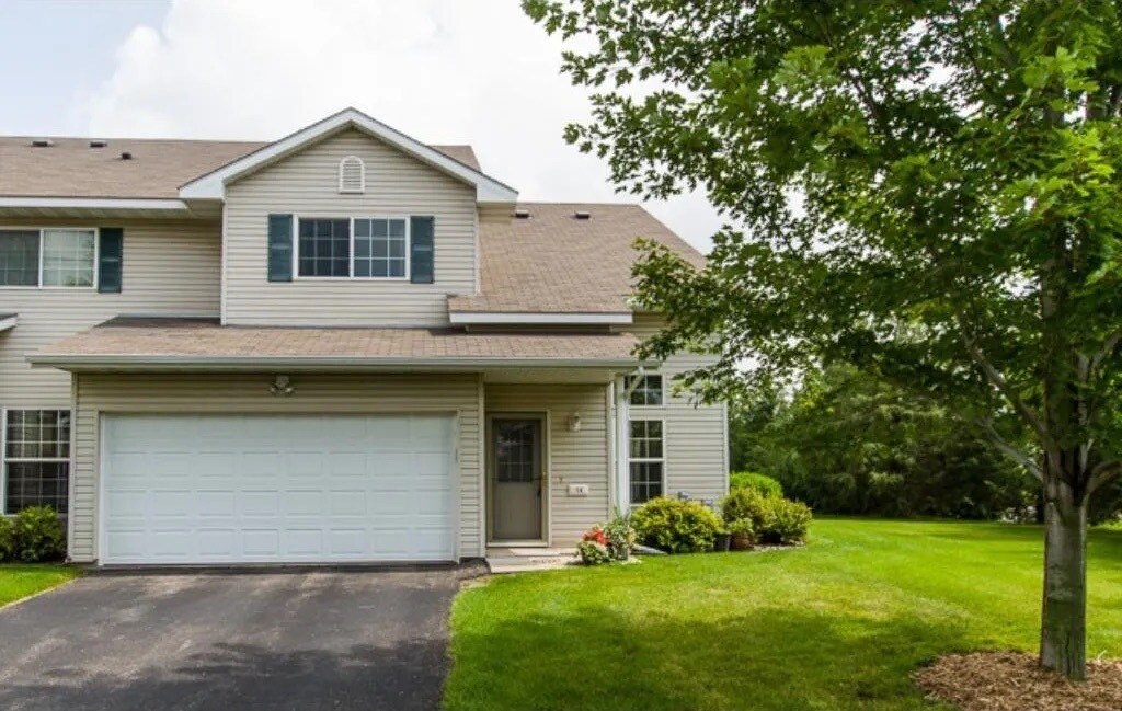 Building Photo - 14 Bridgewater Trl