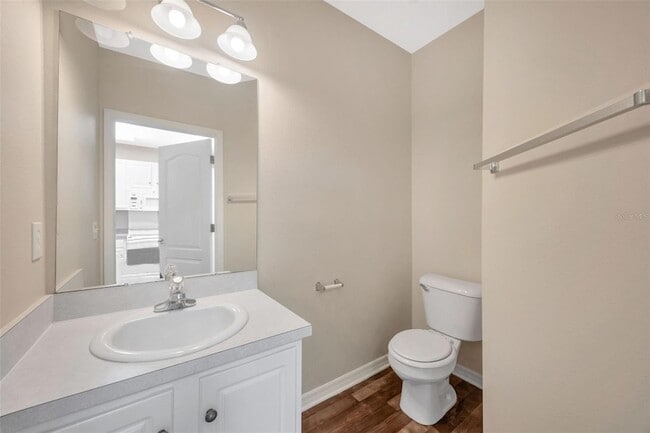 Building Photo - 5809 Fishhawk Ridge Dr