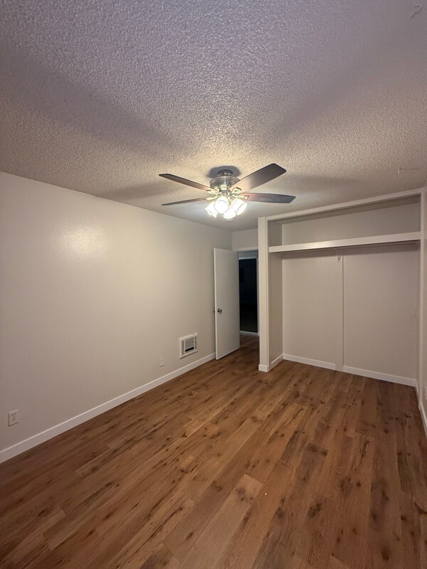 Building Photo - 319 Jullien Dr