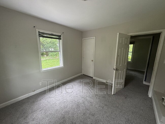 Building Photo - 3251 Spruce St