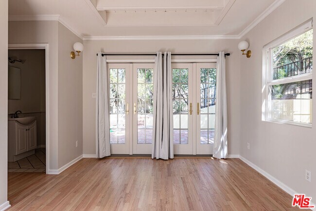 Building Photo - 2610 Griffith Park Blvd