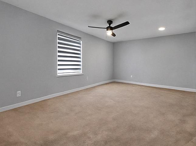 Building Photo - 6385 86th Ln