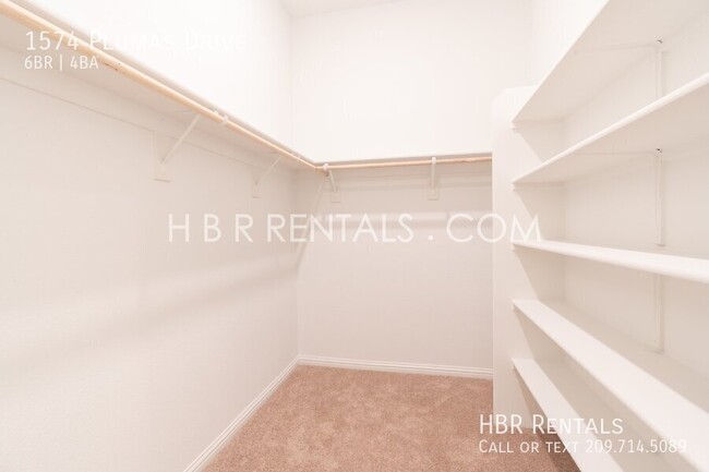 Building Photo - 1574 Plumas Dr