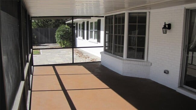 Building Photo - 3326 Schefflera Rd