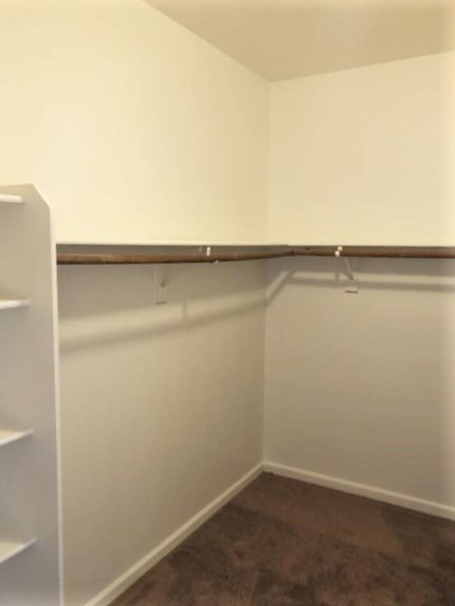 Building Photo - Spacious 1 Bedroom Condo in North Central Phoenix!