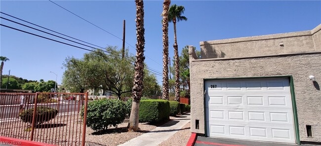 Building Photo - 6750 Del Rey Ave