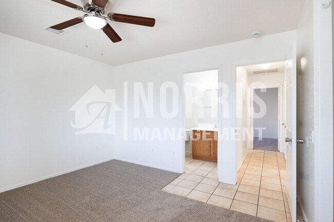 Building Photo - Freshly Updated Home with NO HOA