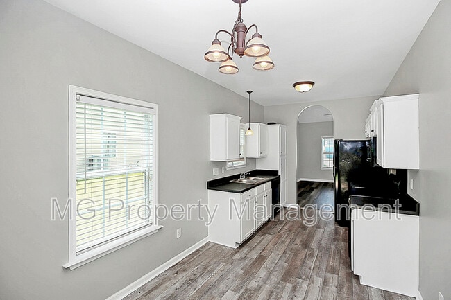 Building Photo - 162 Brookshire Dr