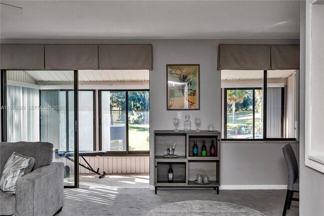 Building Photo - 737 Midway Dr