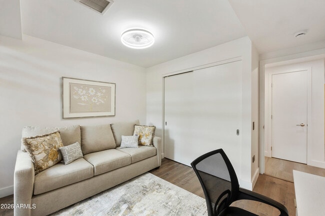 Building Photo - 7161 E Rancho Vista Dr