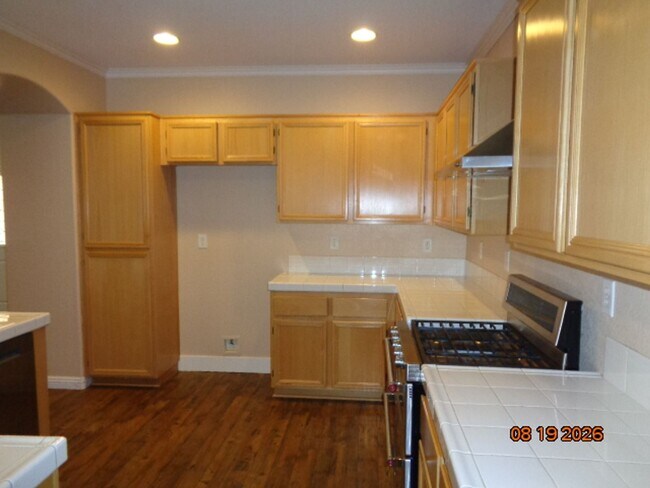 Building Photo - 42944 Edson Ave
