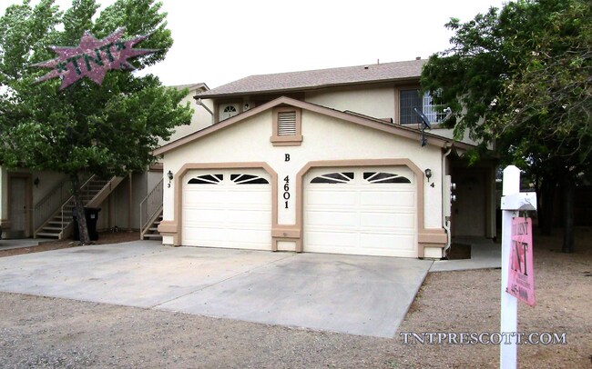 Building Photo - 4601 N Carla Vista Dr