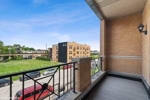 Building Photo - 4417 S Calumet Ave