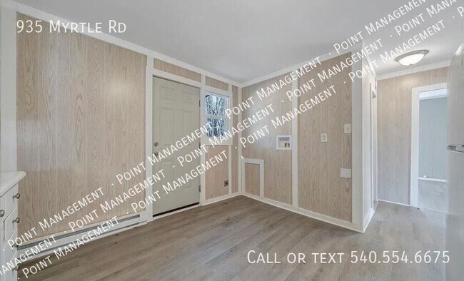 Building Photo - 935 Myrtle Rd
