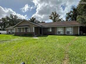 Building Photo - 808 Meadowbrook Dr