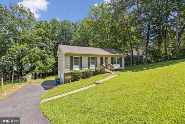 Building Photo - 20 Cherry Laurel Dr