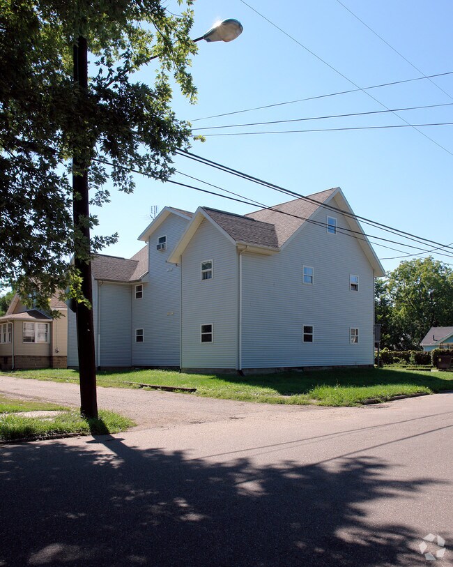 Building Photo - High Avenue