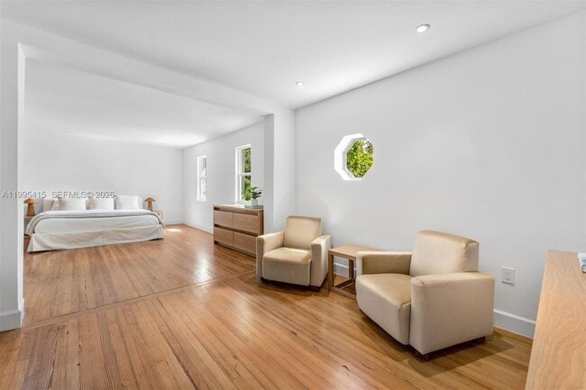 Building Photo - 5812 Alton Rd