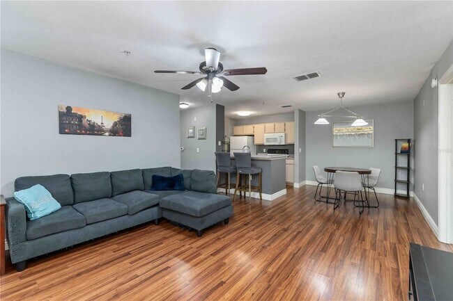 Building Photo - 7428 Vista Way