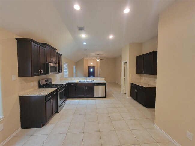 Building Photo - 3535 Goldleaf Trail Dr