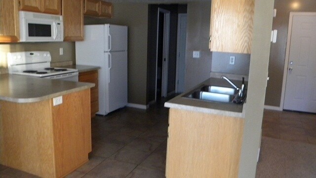 Building Photo - 149 Savannah Ln