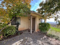 Building Photo - 325 N Main St