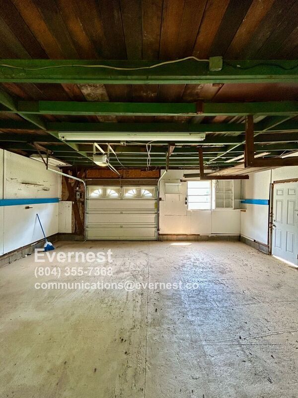 Building Photo - 1016 Boroughbridge Rd