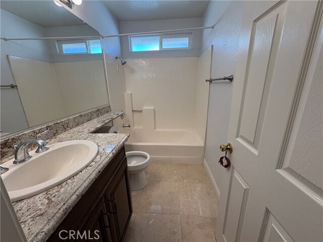 Building Photo - 13852 Shady Knoll Ln