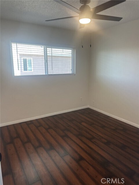 Building Photo - 9509 Los Angeles St