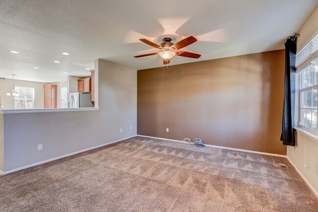 Building Photo - 5 bedroom single family home in Castle Rock.