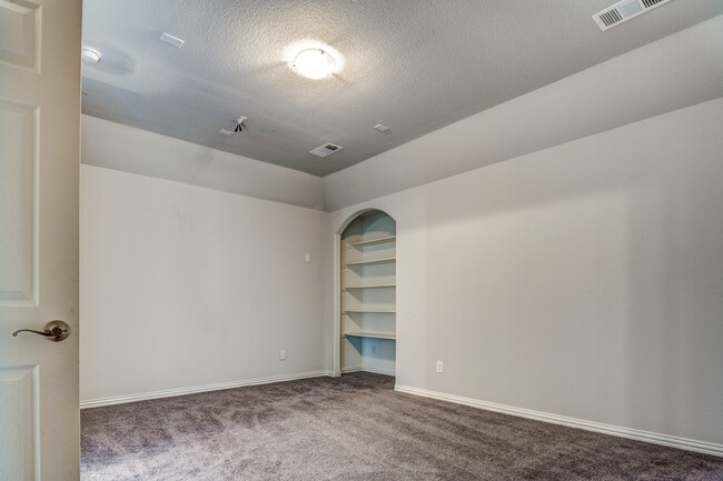 Building Photo - 14015 Steadman Dr