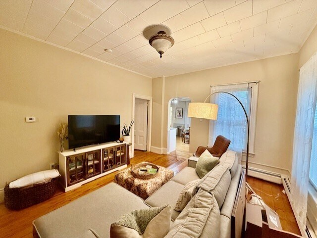Building Photo - 361 Beacon St