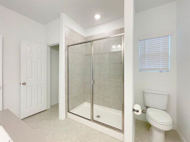 Building Photo - 6825 Ellsworth Walk